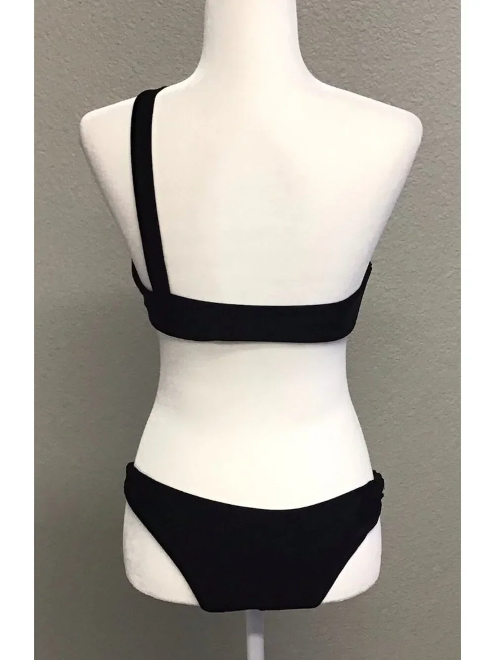 Revolve Camila Coelho Patricia Bikini Top Bottoms Black Gold Ring Size Large